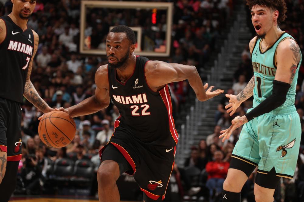 遭突尼斯团 遭突尼斯团