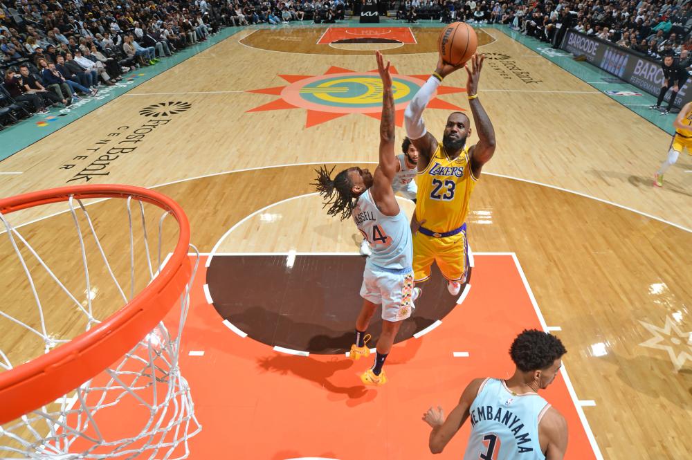 现出惊人实 现出惊人实